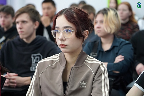 Студенты активно участвовали в обсуждении