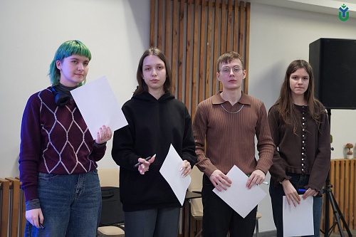 Первокурсники приняли участие в игре 