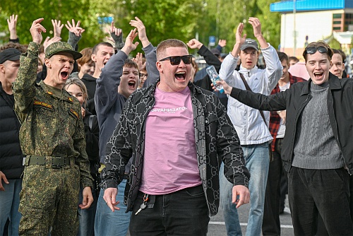 Первокурсники соревновались в музыкальных батлах