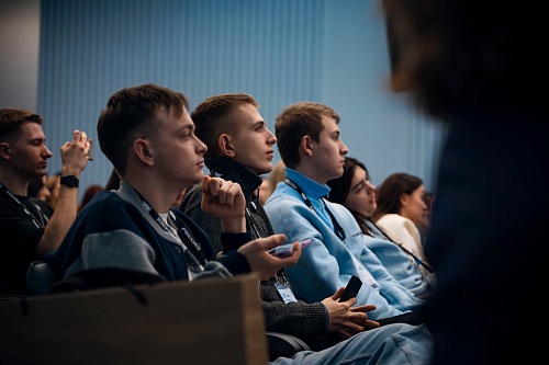 Около 600 студентов из разных регионов страны собрались на мероприятие, организованное Министерством науки и высшего образования РФ