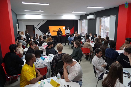 Участвовало в игре 8 команд