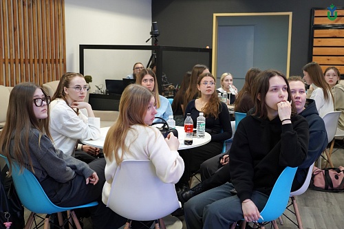 Вопросы касались традиций зарубежных университетов