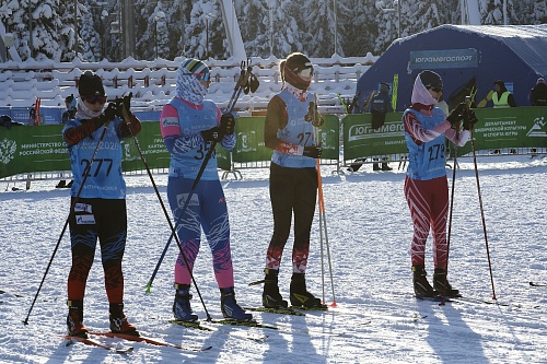 12 студентов ЮГУ приняли участие в лыжне