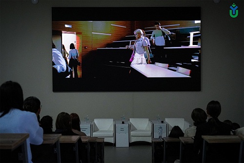 Студенты ЮГУ смотрят трейлер сериала «Северный край»