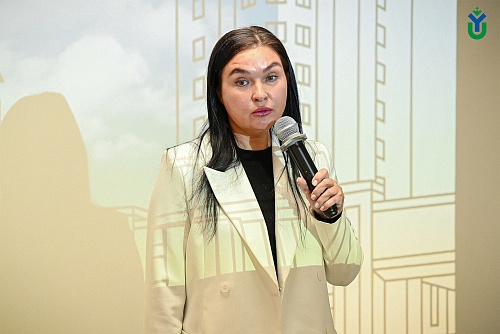 Присутствующих также поприветствовала проректор по молодежной политике и воспитательной работе ЮГУ Лариса Журавлева